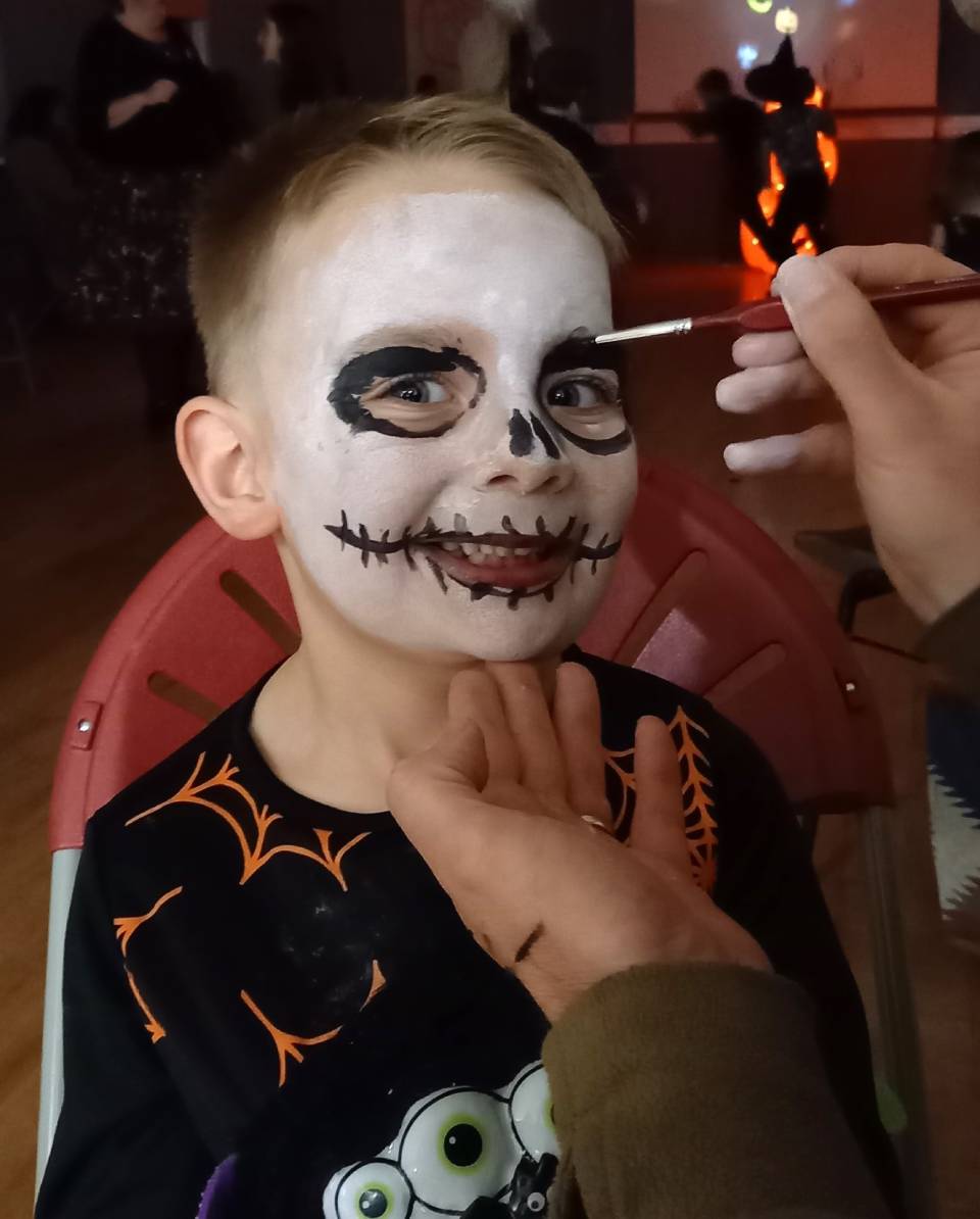 Face painting at Ilchester Halloween Party 2024